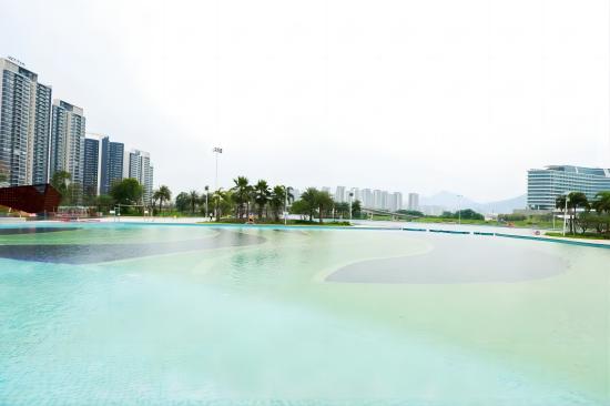 中国建筑建设运营肇庆长利湖泳池公园正式开园(2).jpg
