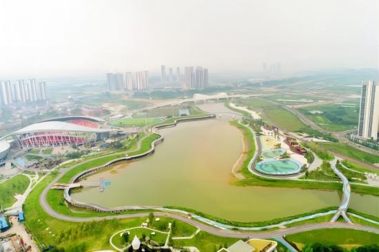 中国建筑建设运营肇庆长利湖泳池公园正式开园(3).jpg