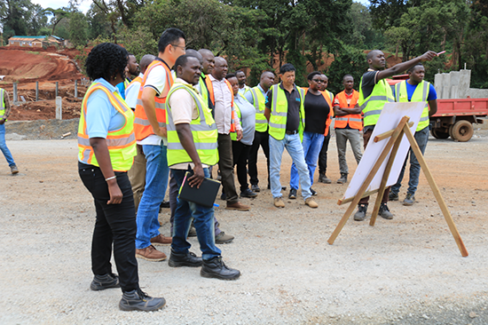 乌干达KS-73KM道路升级改造项目顺利完成主线交验1.png