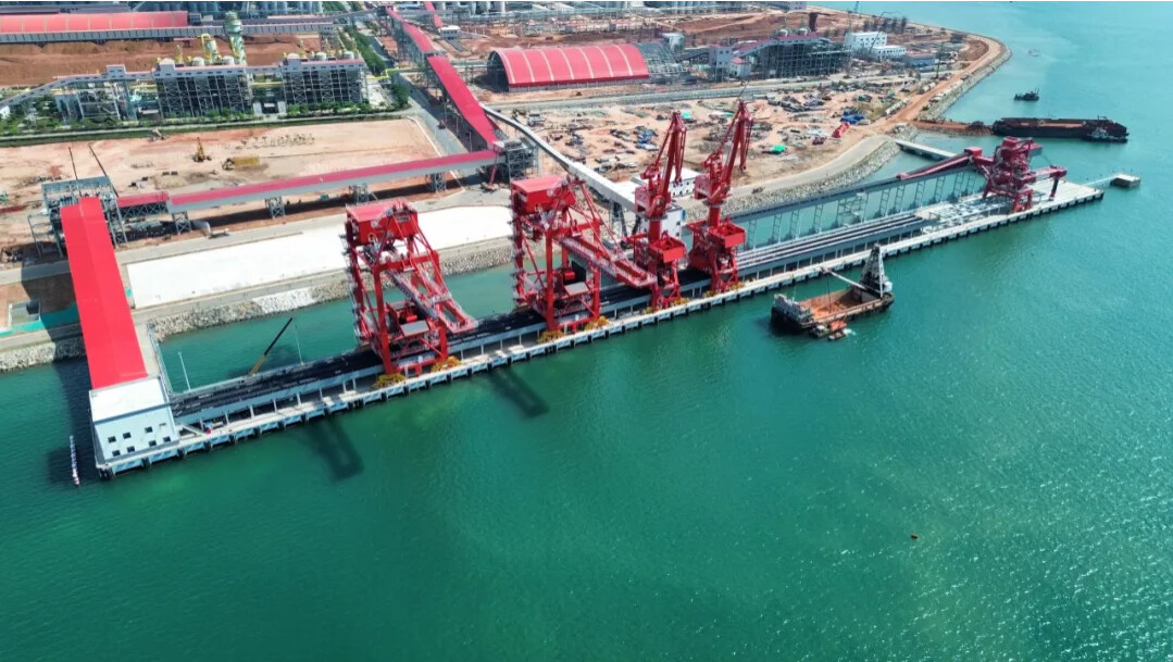 中国建筑印尼宾坦南山工业园7万吨级码头启用1(1).jpg