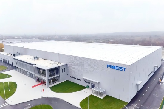 中国建筑塞尔维亚高标准厂房正式交付1(1).jpg 中国建筑塞尔维亚高标准厂房正式交付1(1).jpg