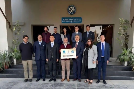 UP WE BUILD 巴基斯坦“鲁班学院”正式揭牌1(1).jpg