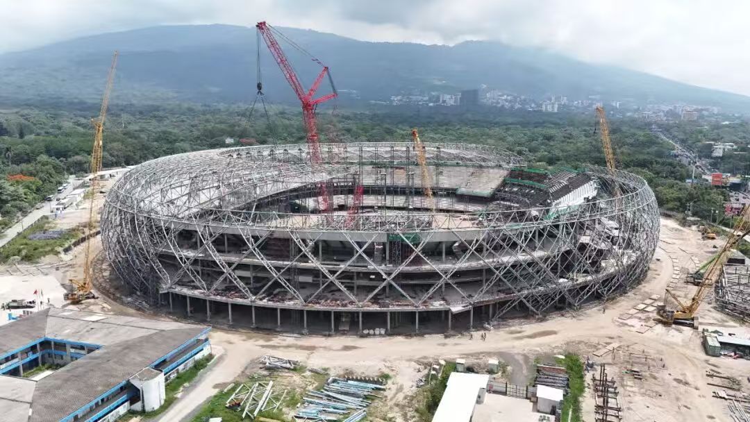 中国建筑承建的援萨尔瓦多国家体育场项目通过首次中期验收(1).jpg 中国建筑承建的援萨尔瓦多国家体育场项目通过首次中期验收(1).jpg