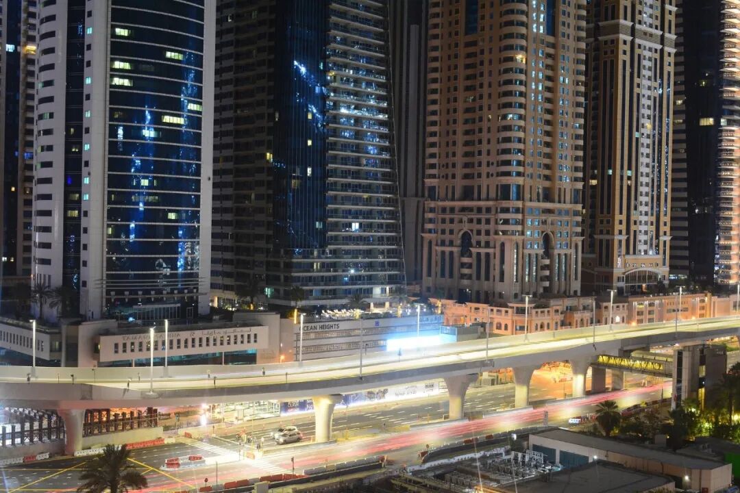 中国建筑承建的迪拜萨勒曼国王街高架桥及纳西姆街升级改造项目提前竣工通车(2).jpg 中国建筑承建的迪拜萨勒曼国王街高架桥及纳西姆街升级改造项目提前竣工通车(2).jpg