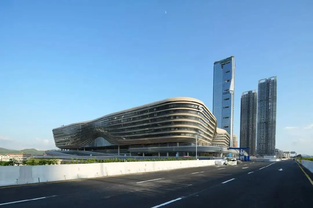 中国建筑承建的皇岗口岸正式开通-2.png 中国建筑承建的皇岗口岸正式开通-2.png