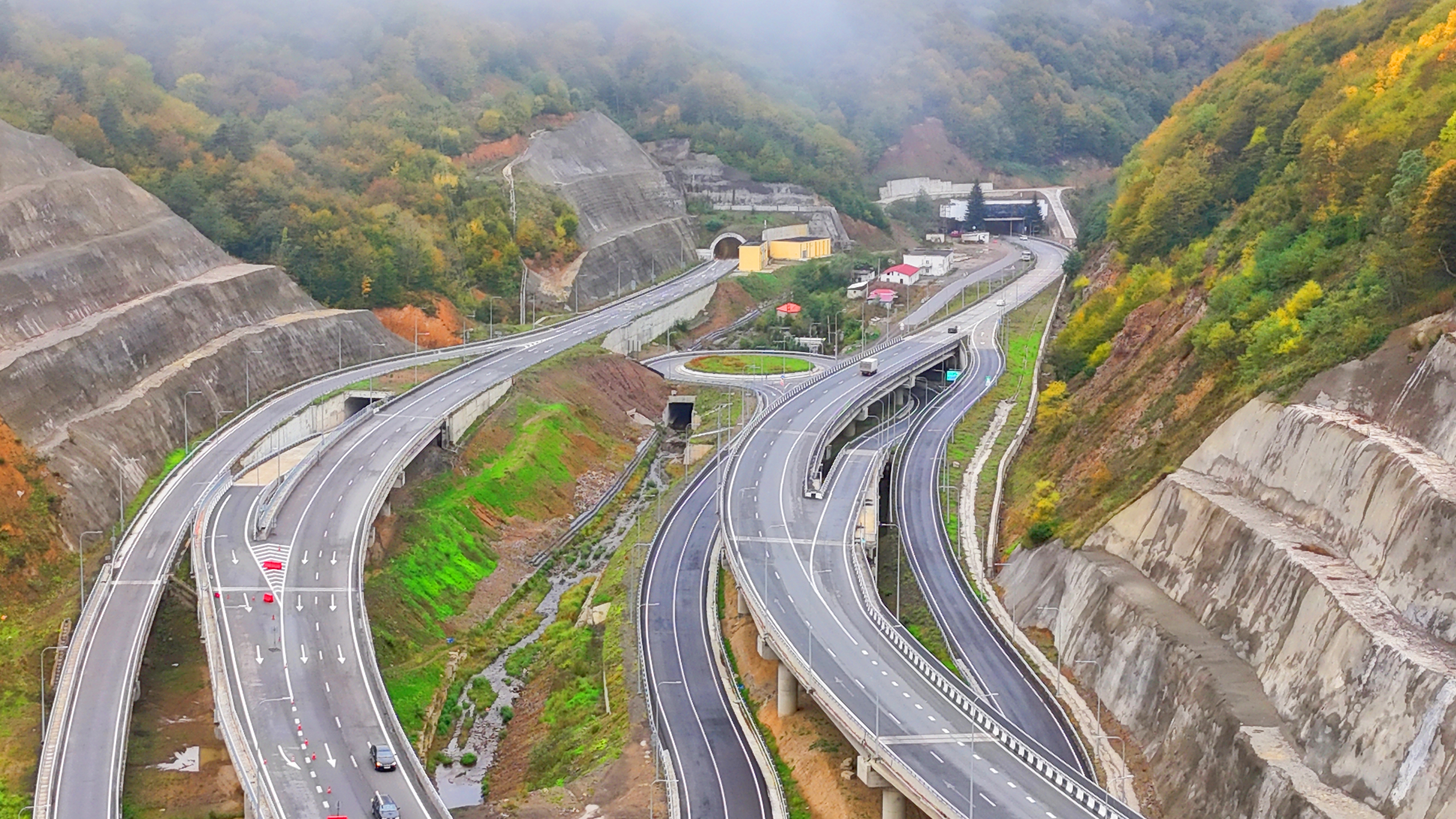 中国建筑承建的格鲁吉亚E60高速公路F1标段完工02.jpg